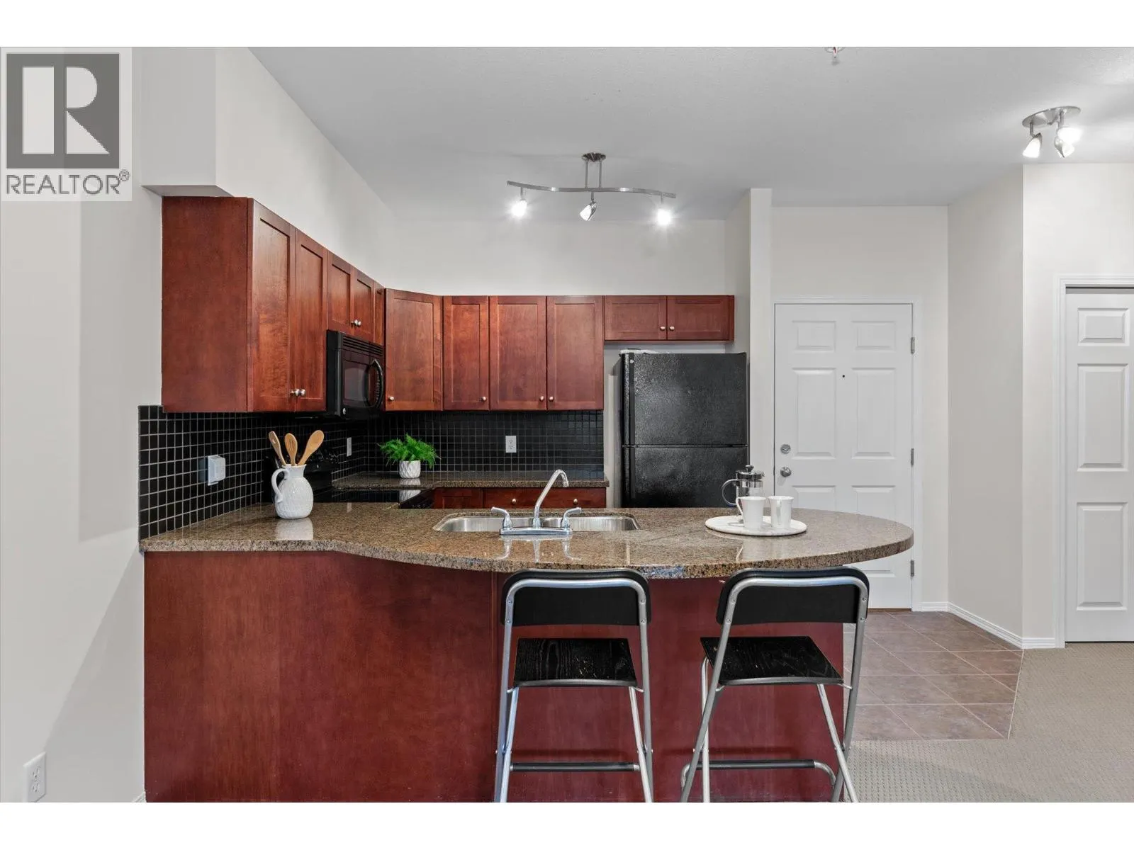 1875 Country Club Drive Unit# 1317