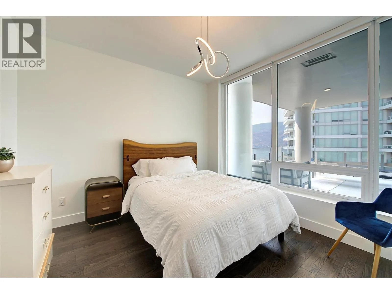 1191 Sunset Drive Unit# 2006