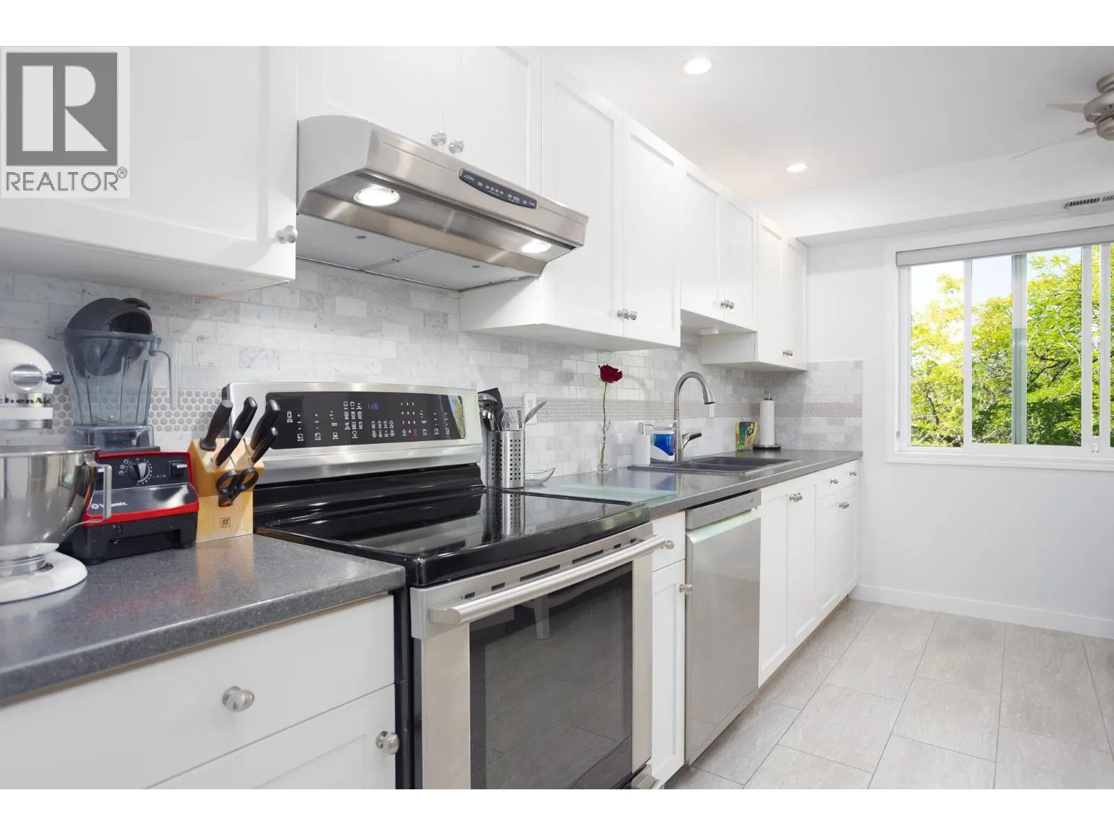 1045 Sutherland Avenue Unit# 315A