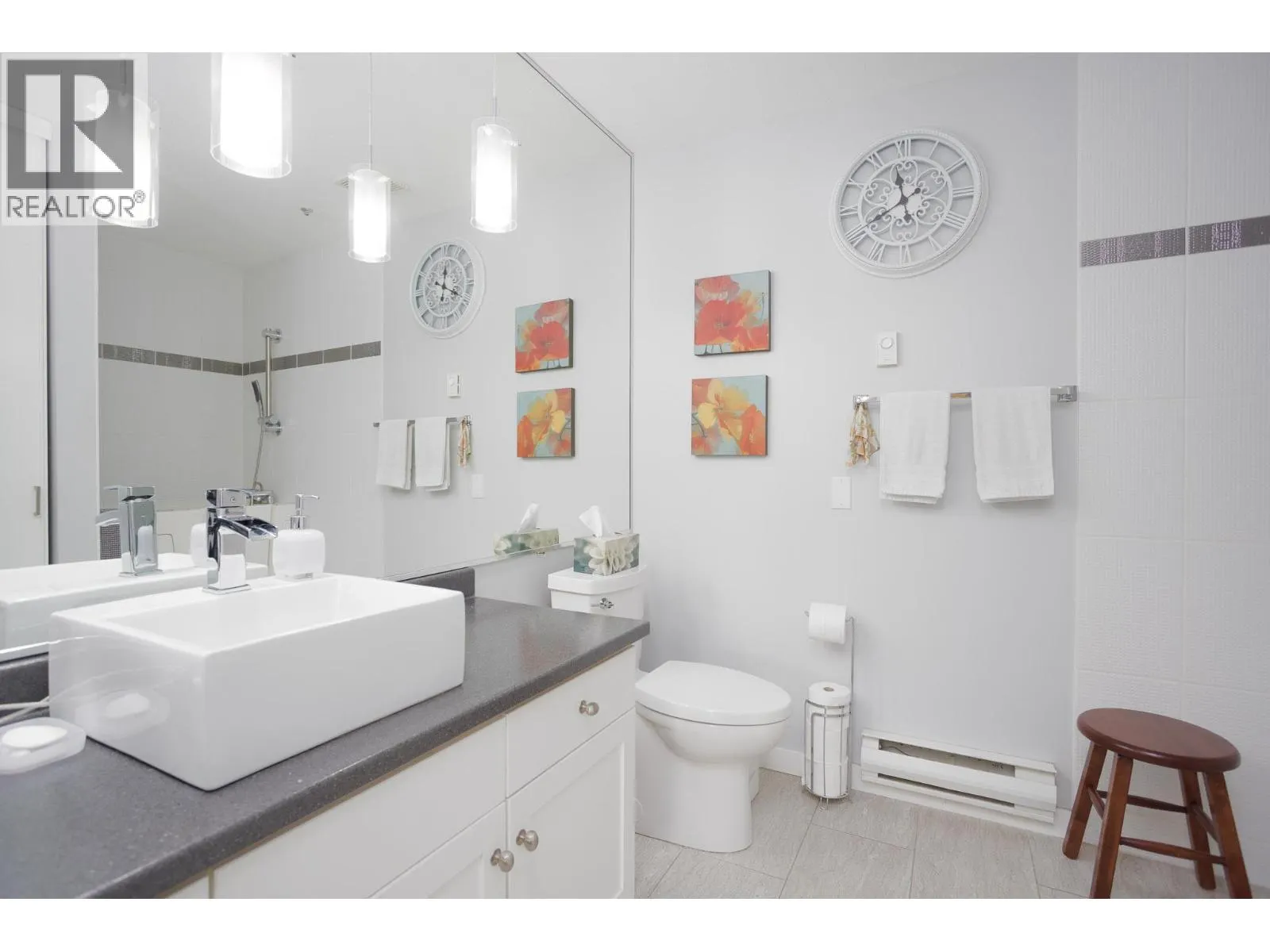 1045 Sutherland Avenue Unit# 315A