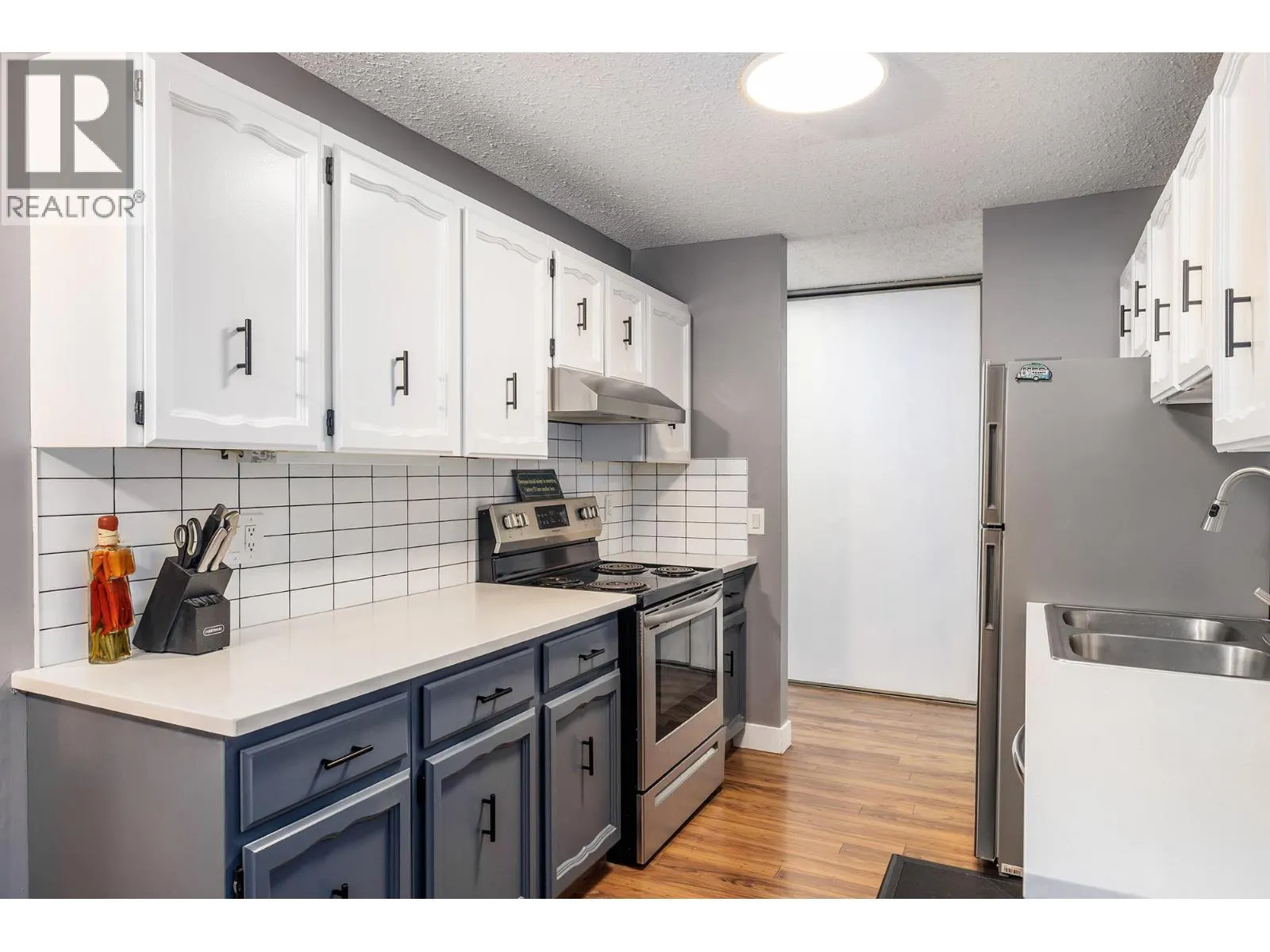 555 Rowcliffe Avenue Unit# 307