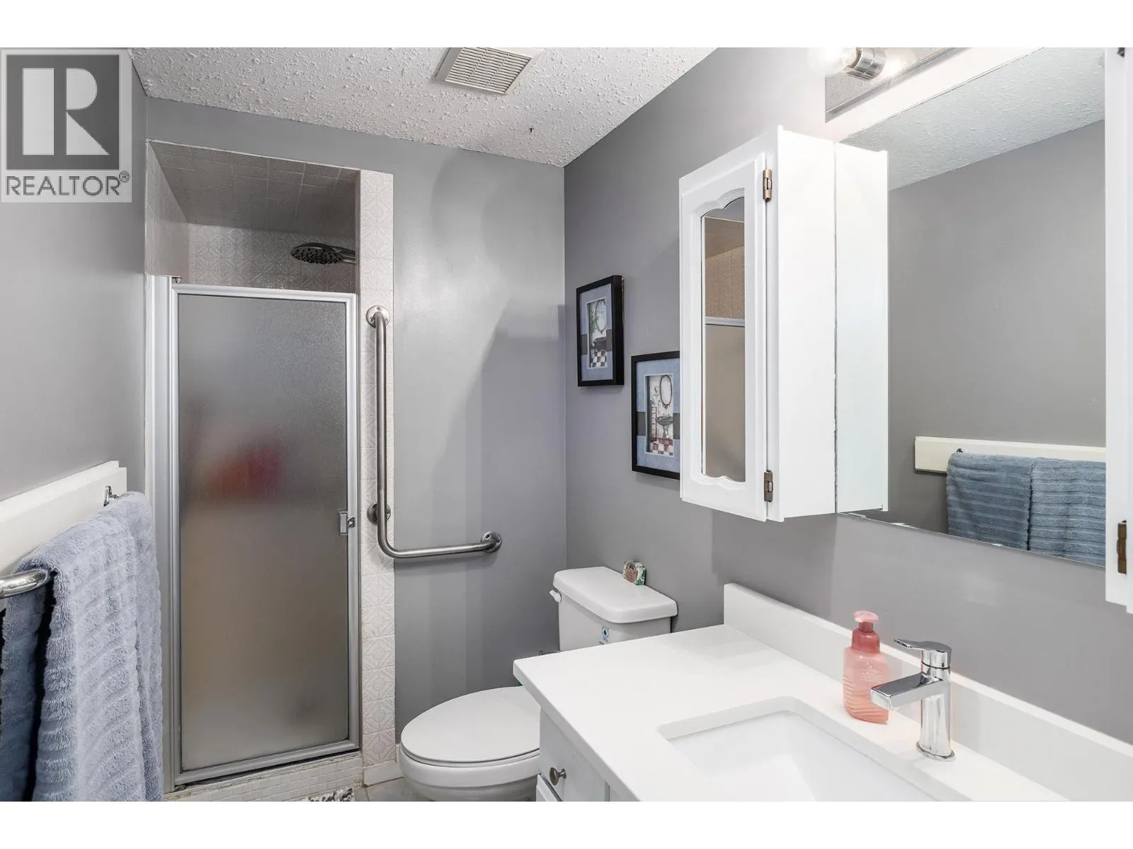 555 Rowcliffe Avenue Unit# 307