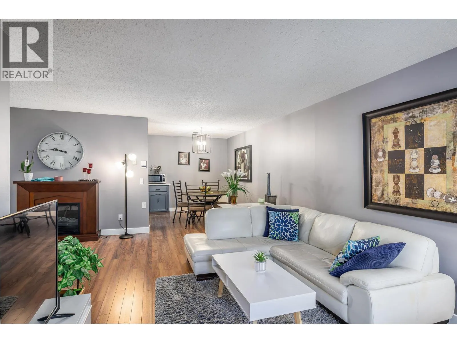 555 Rowcliffe Avenue Unit# 307