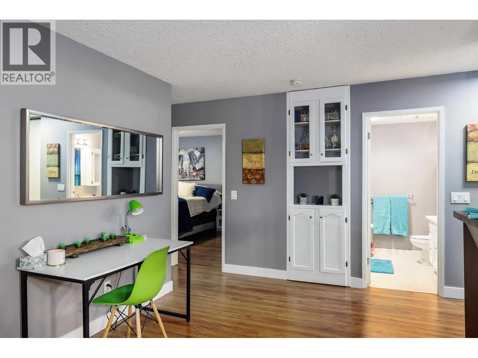 555 Rowcliffe Avenue Unit# 307