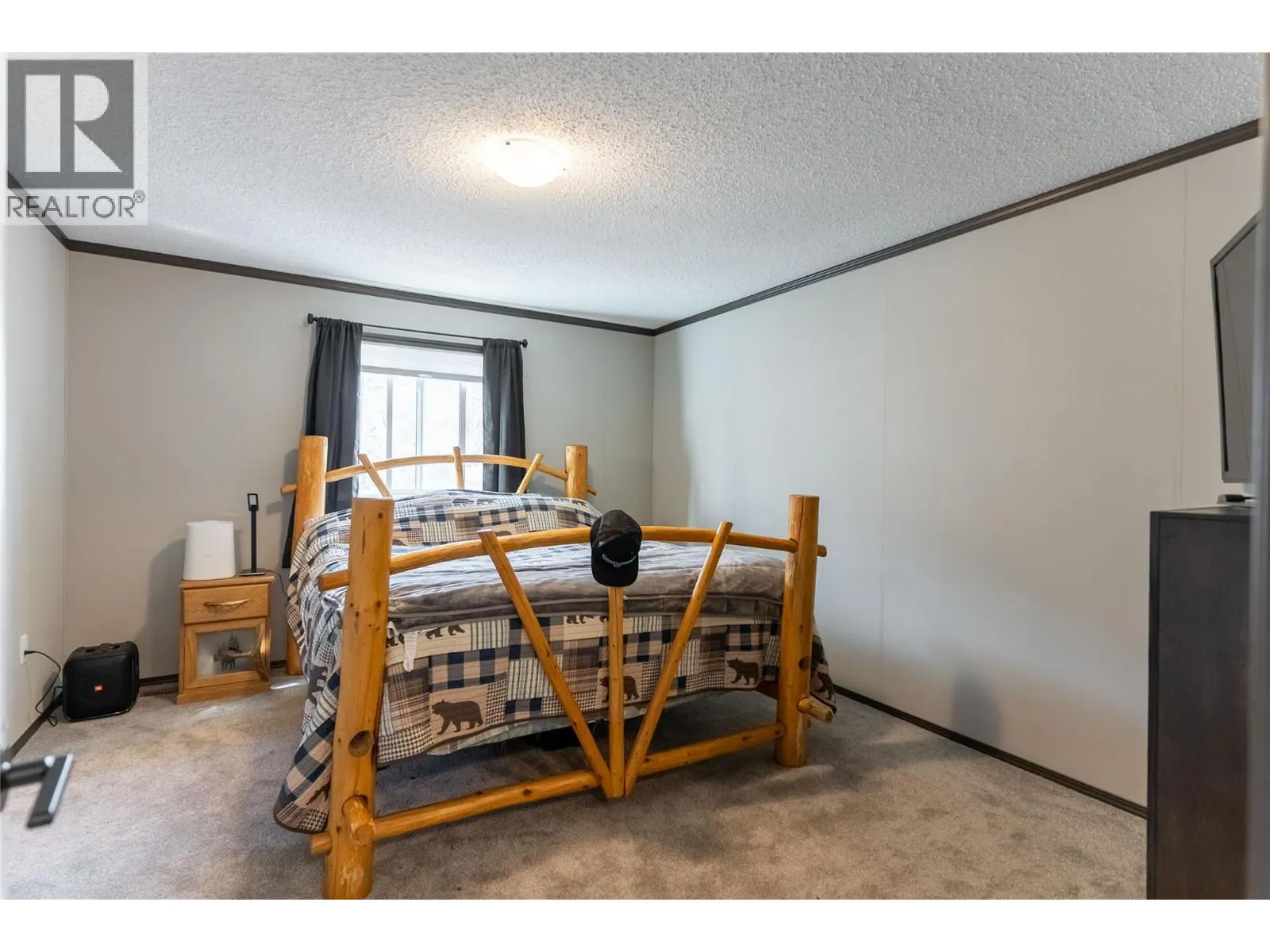 100 INDUSTRIAL  1 Road Unit# H10