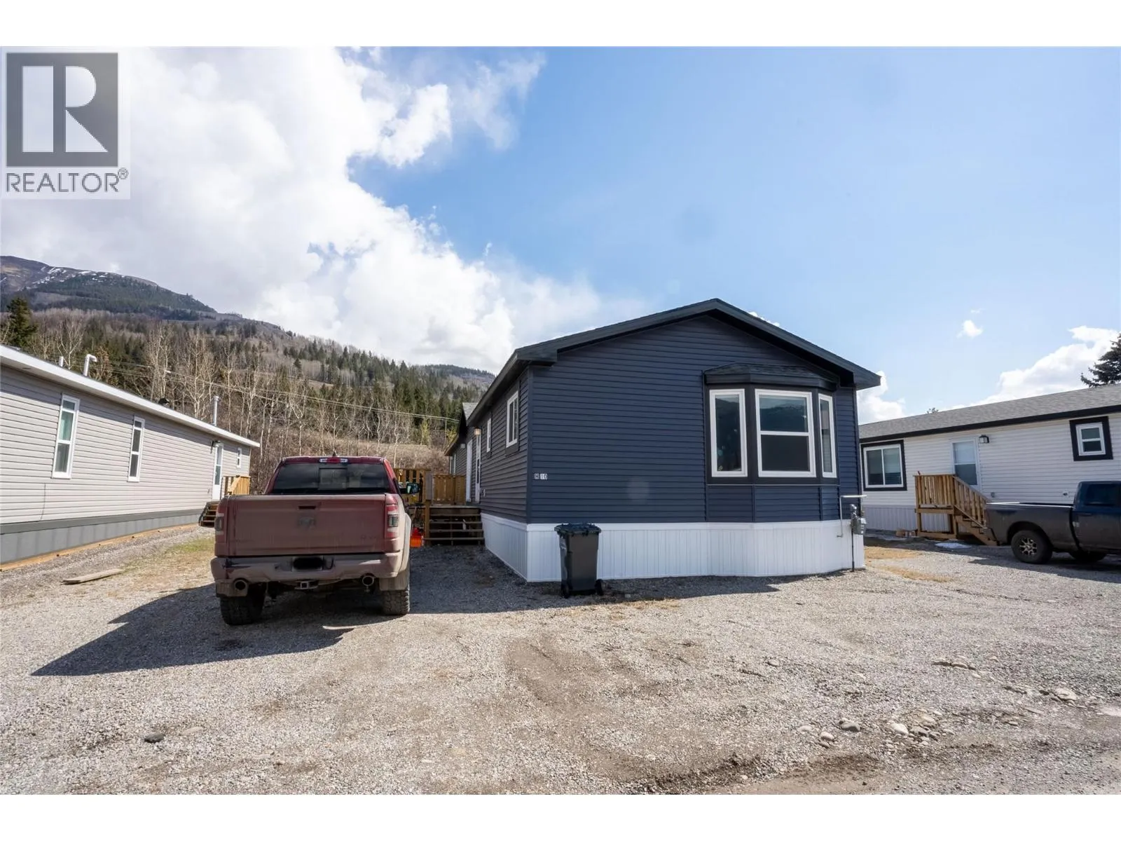100 INDUSTRIAL  1 Road Unit# H10