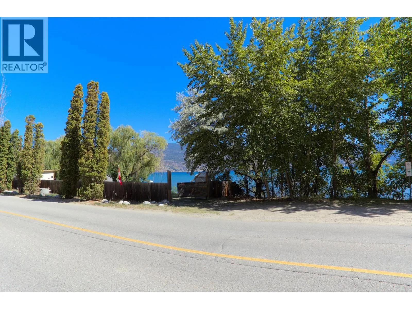 17001 Lakeshore Drive N