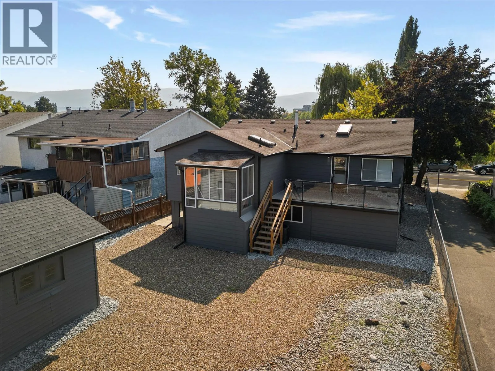 950 Raymer Avenue