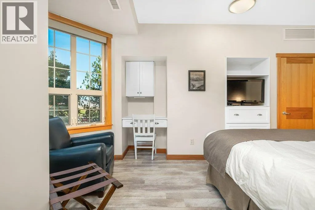 107 Village Centre Court Unit# 114 Lot# 57