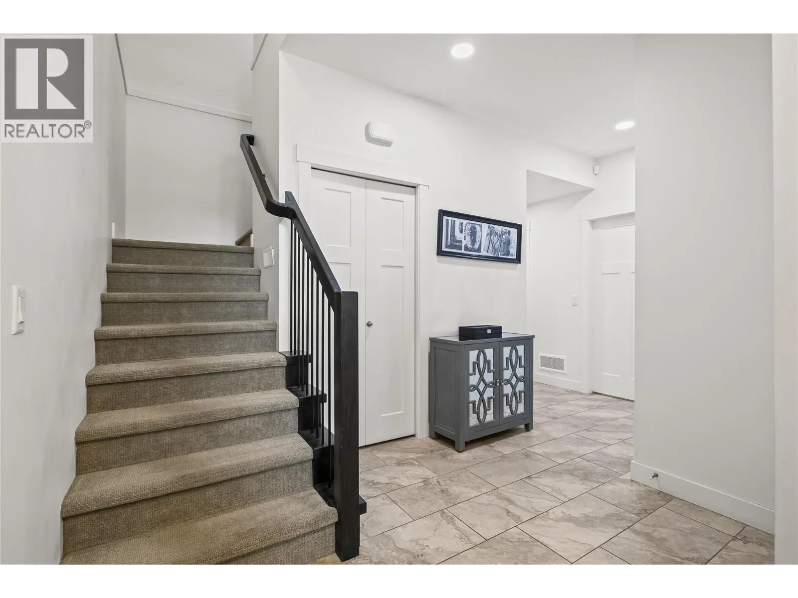 1870 Rosealee Lane Unit# 42