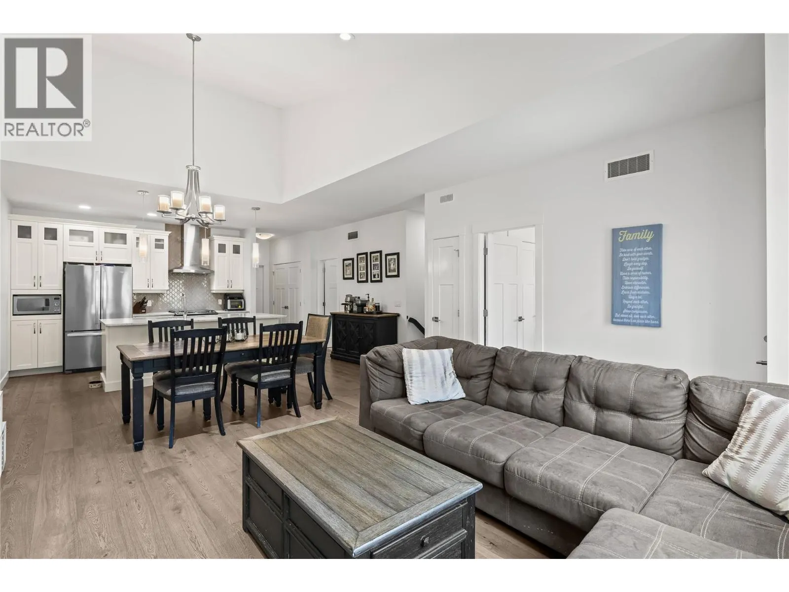 1870 Rosealee Lane Unit# 42