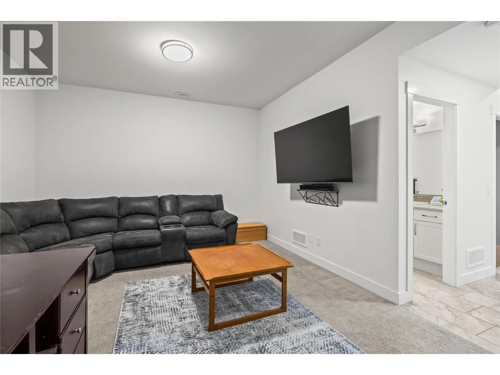 1870 Rosealee Lane Unit# 42