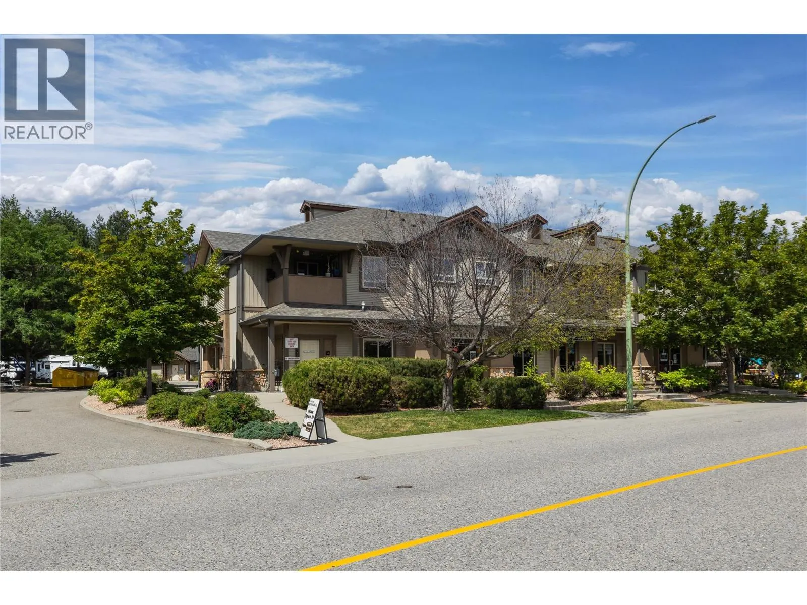 1870 Rosealee Lane Unit# 42