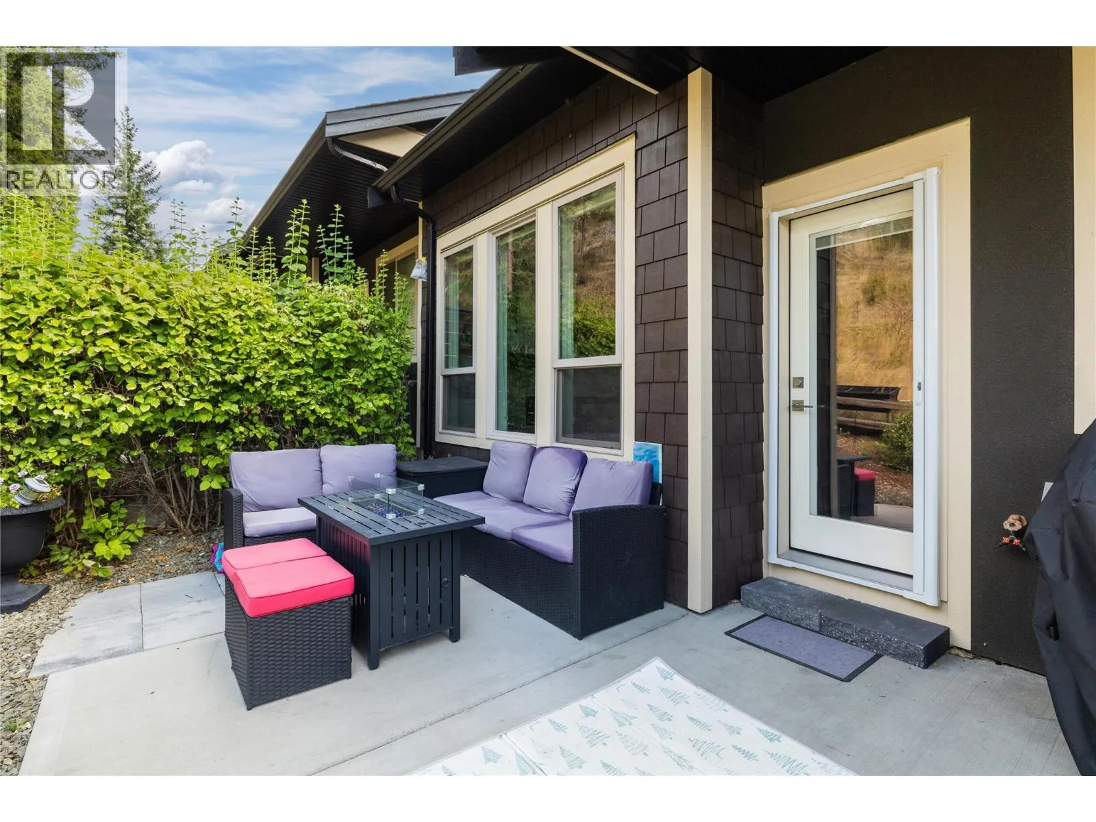 1870 Rosealee Lane Unit# 42
