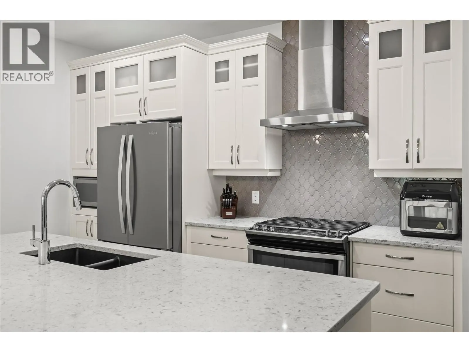 1870 Rosealee Lane Unit# 42