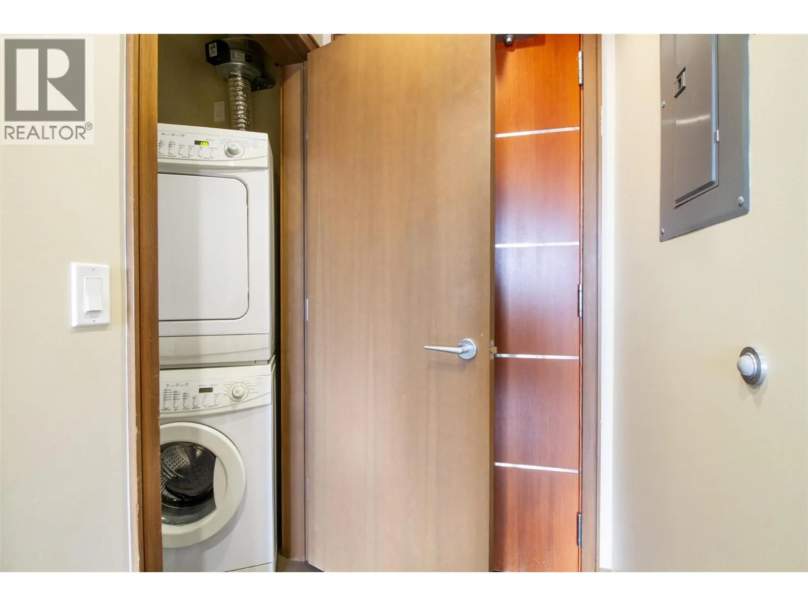 2950 Camozzi Road Unit# 1504
