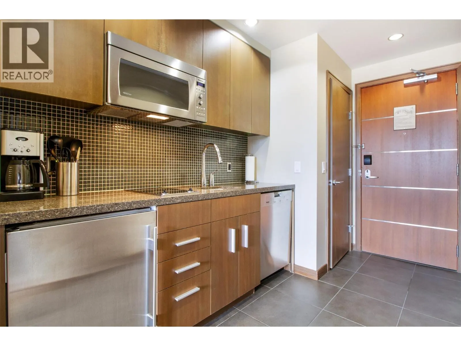 2950 Camozzi Road Unit# 1504