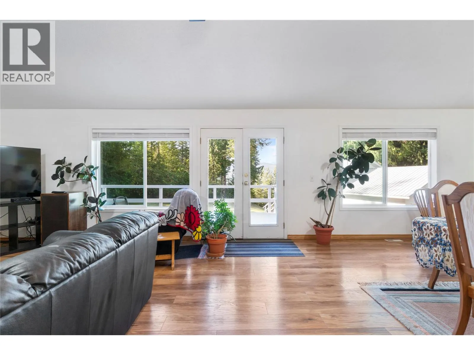 6803 Magna Bay Drive