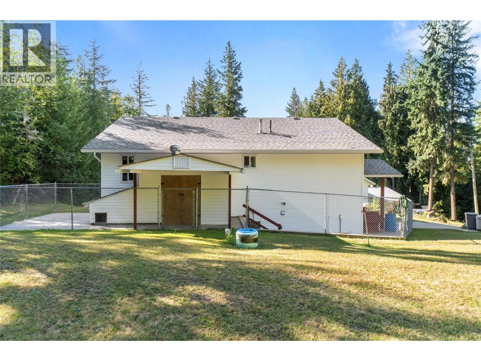 6803 Magna Bay Drive