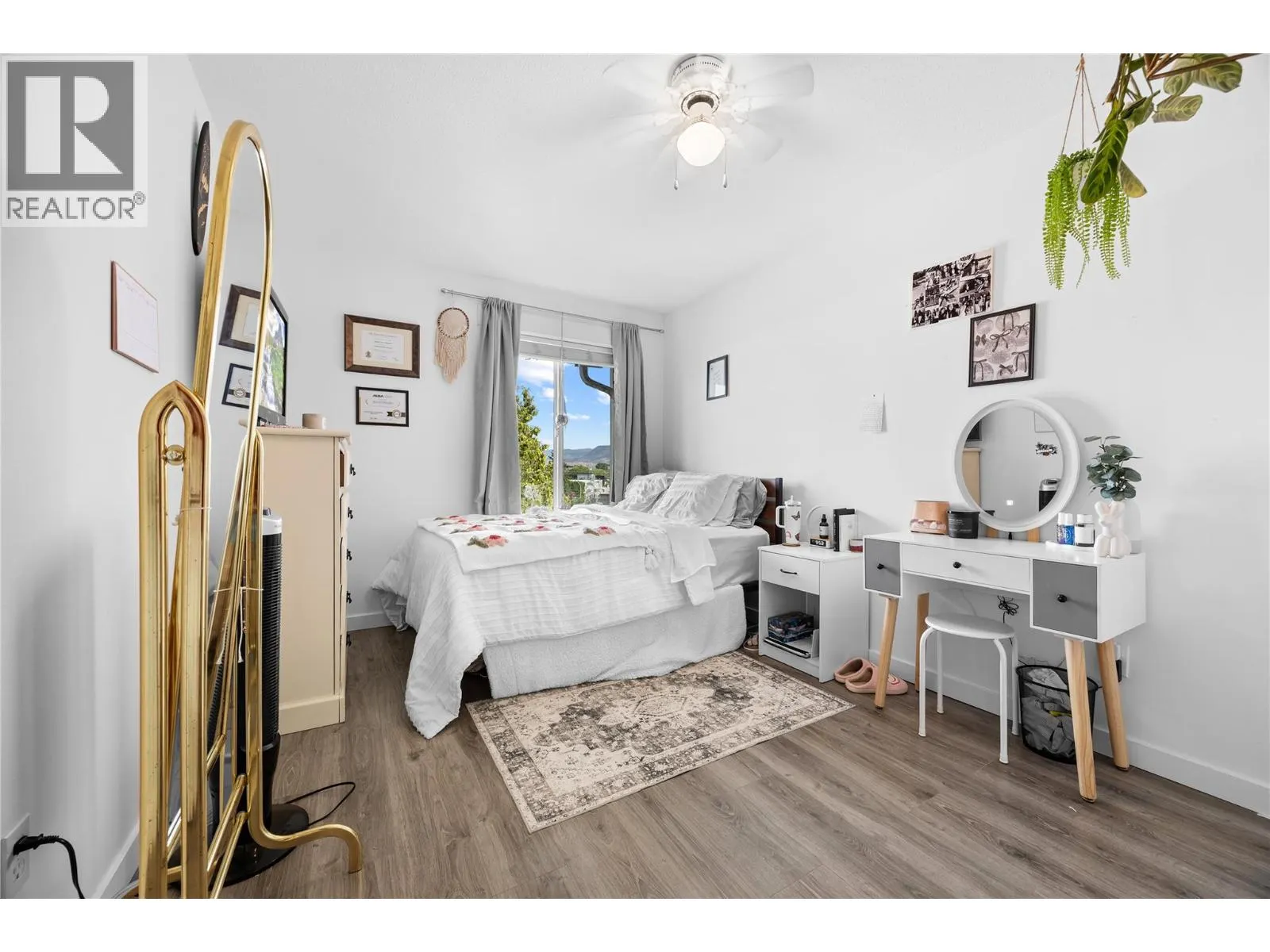 3160 Casorso Road Unit# 412