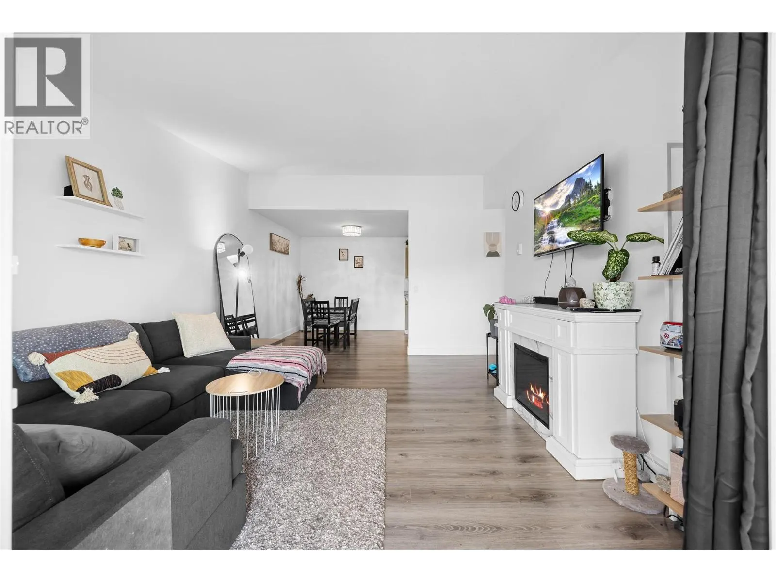 3160 Casorso Road Unit# 412