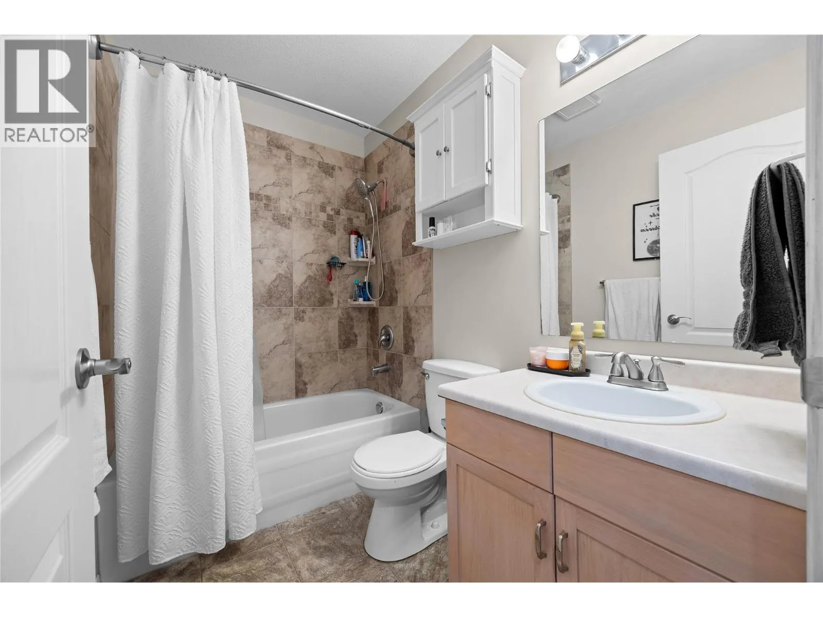 3160 Casorso Road Unit# 412