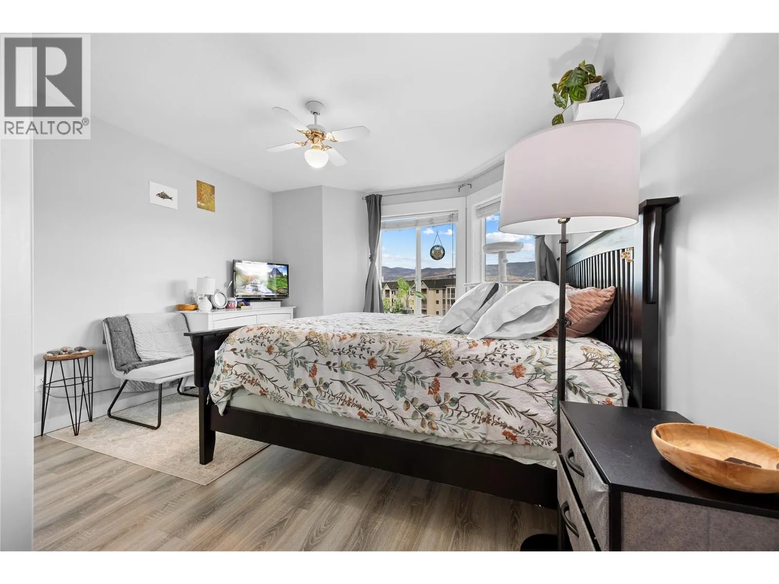 3160 Casorso Road Unit# 412
