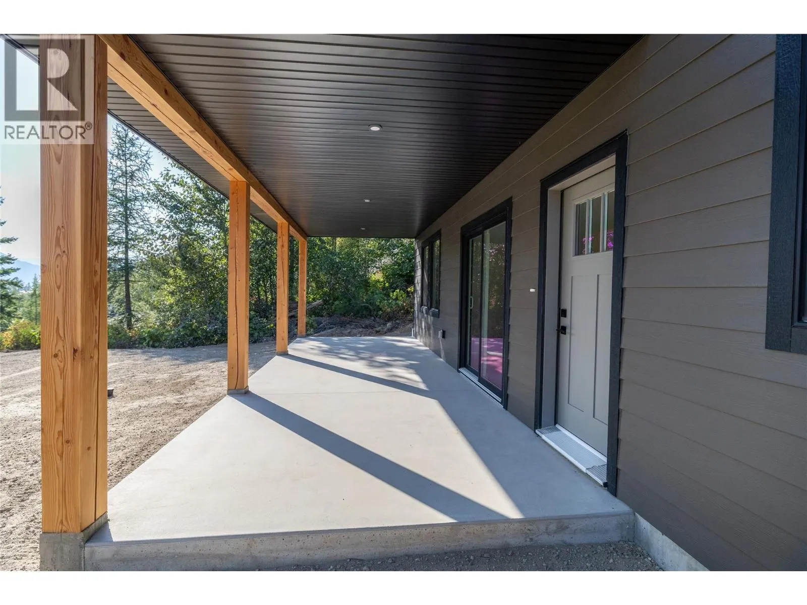 145 Lakeview Drive