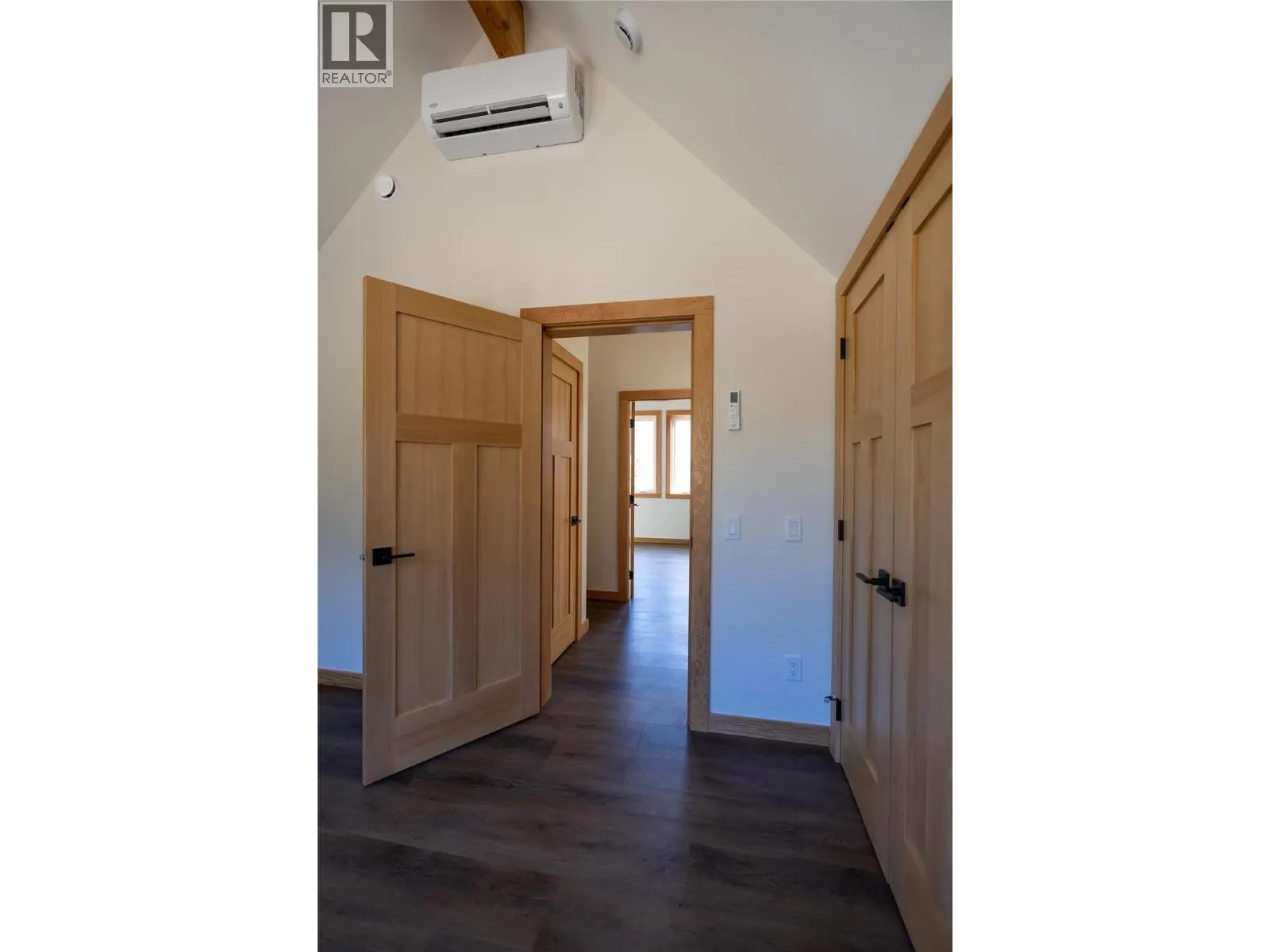 145 Lakeview Drive