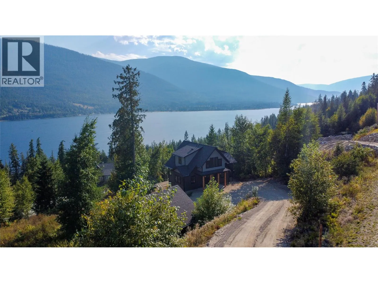 145 Lakeview Drive