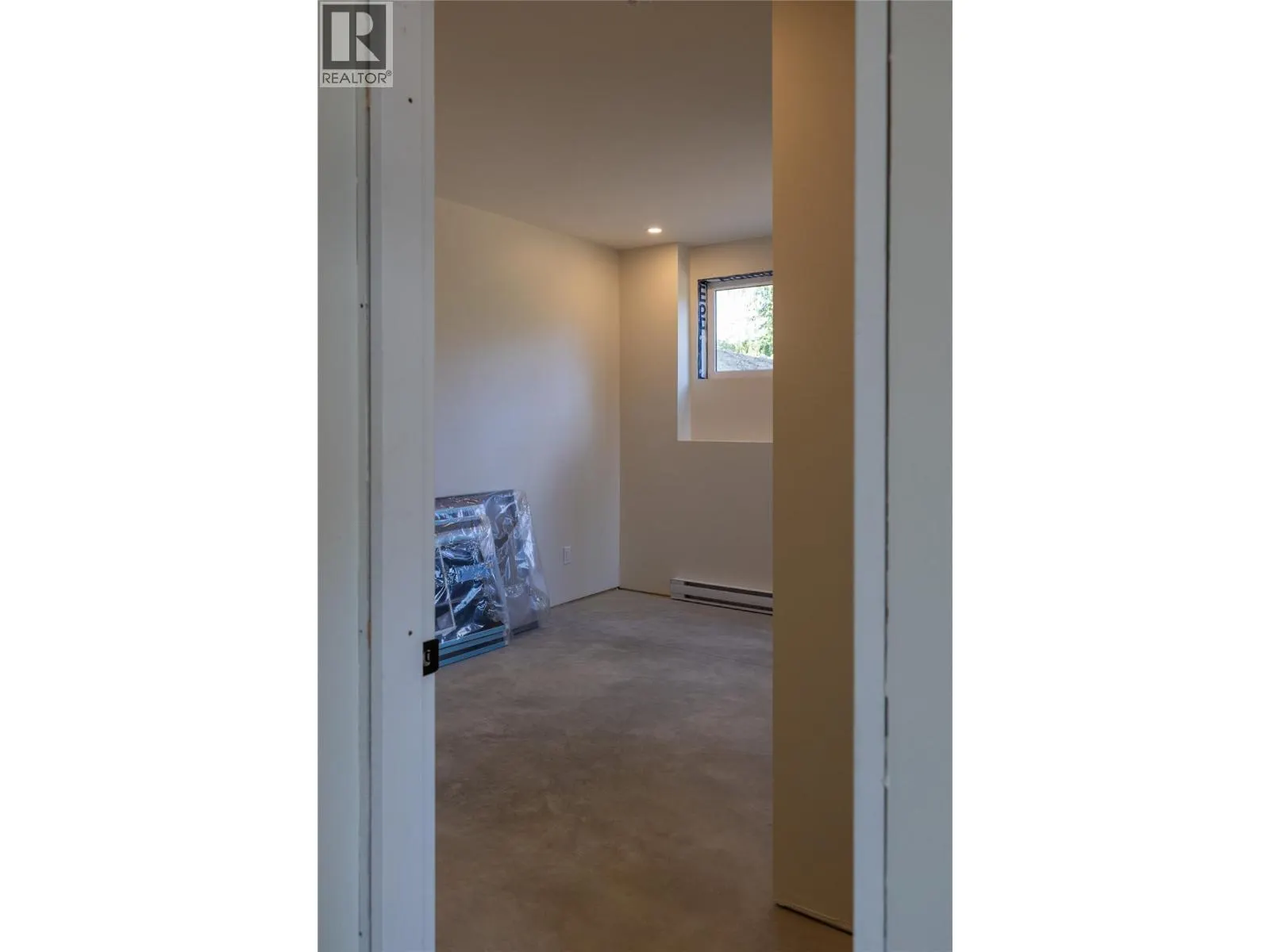 145 Lakeview Drive