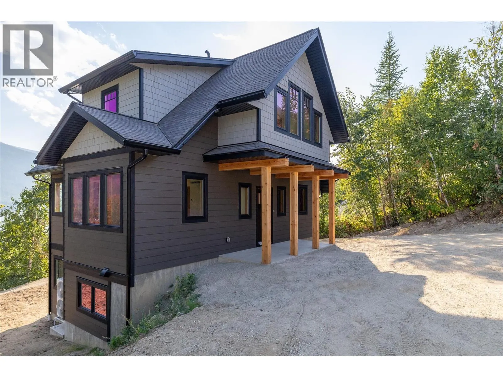 145 Lakeview Drive