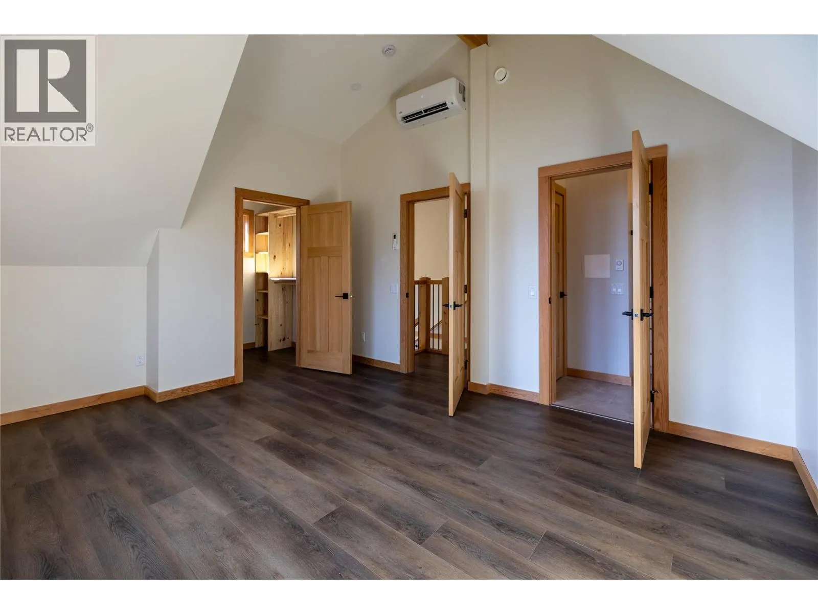 145 Lakeview Drive