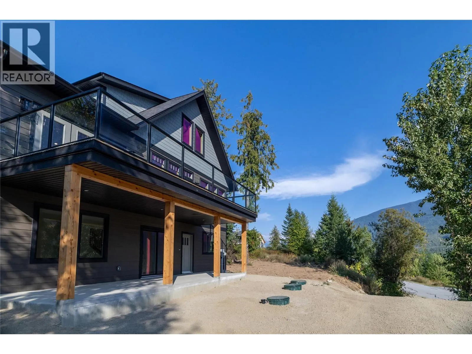 145 Lakeview Drive