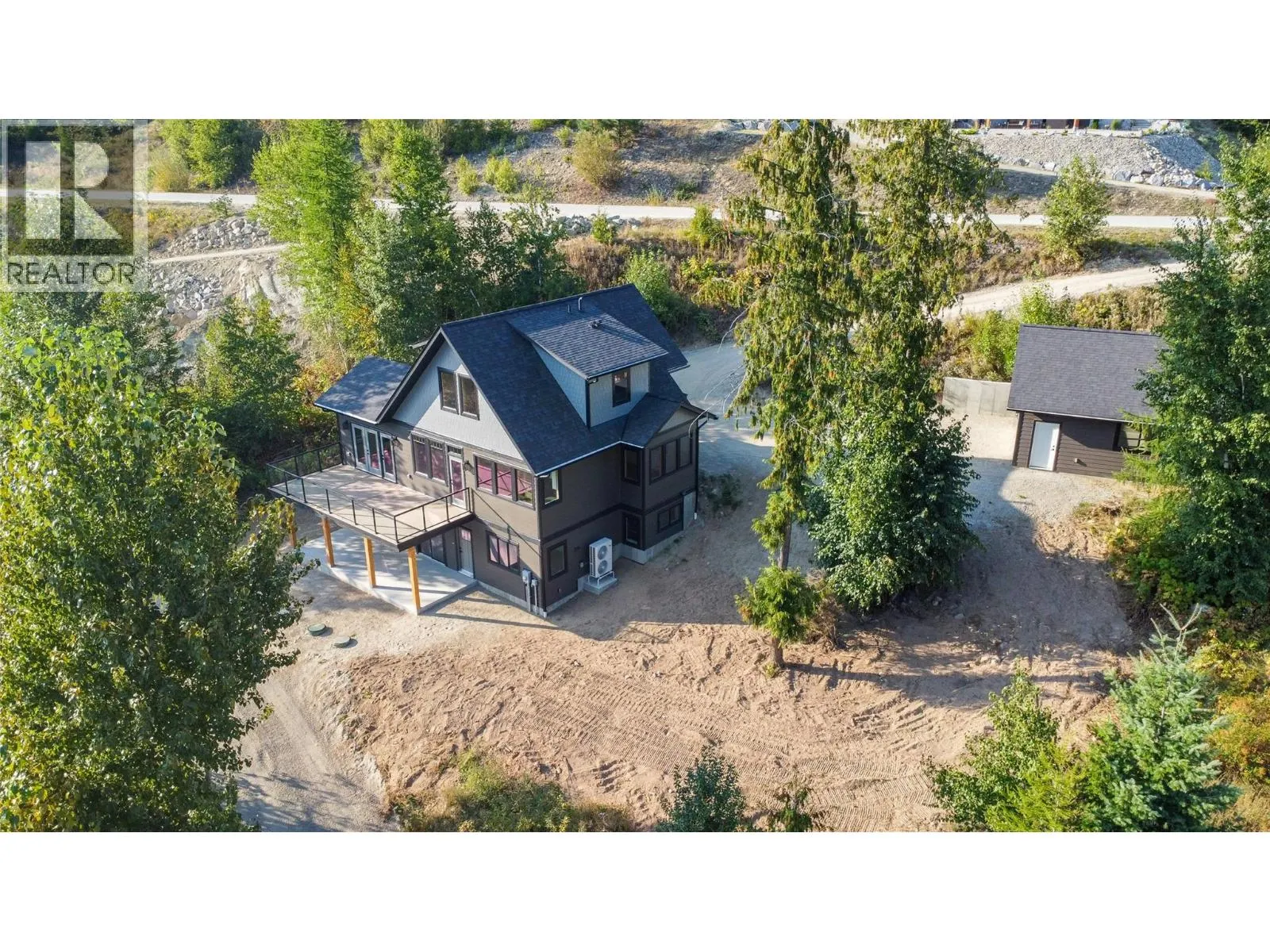 145 Lakeview Drive
