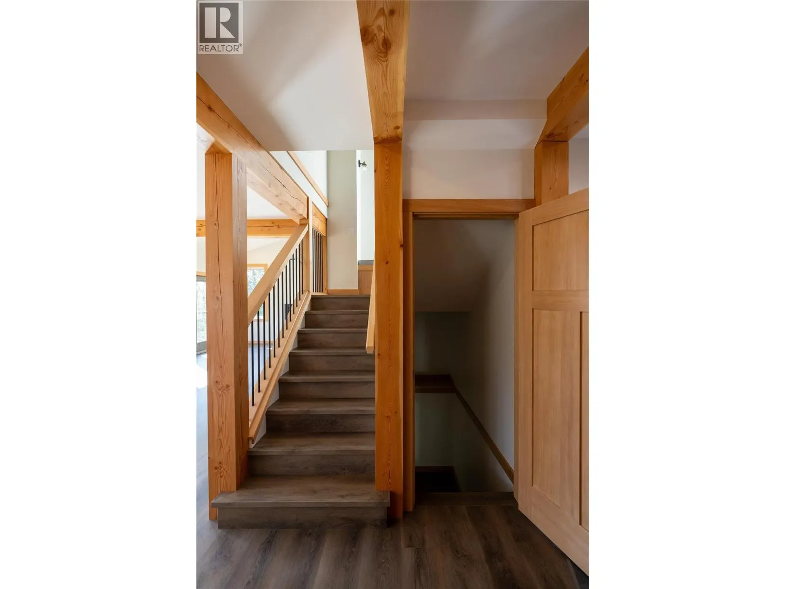 145 Lakeview Drive