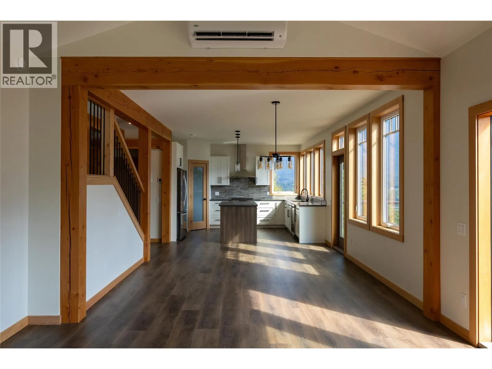 145 Lakeview Drive