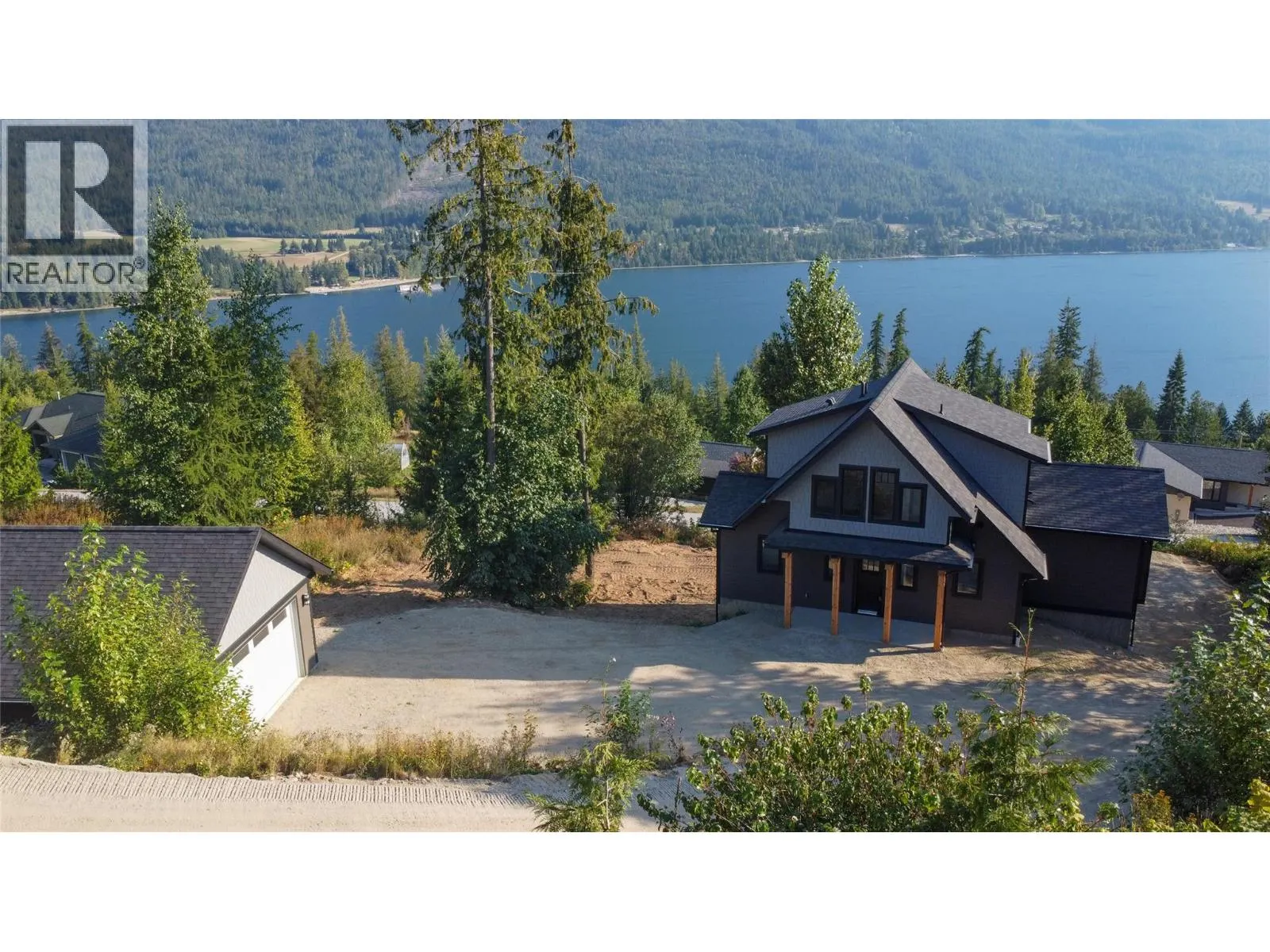 145 Lakeview Drive