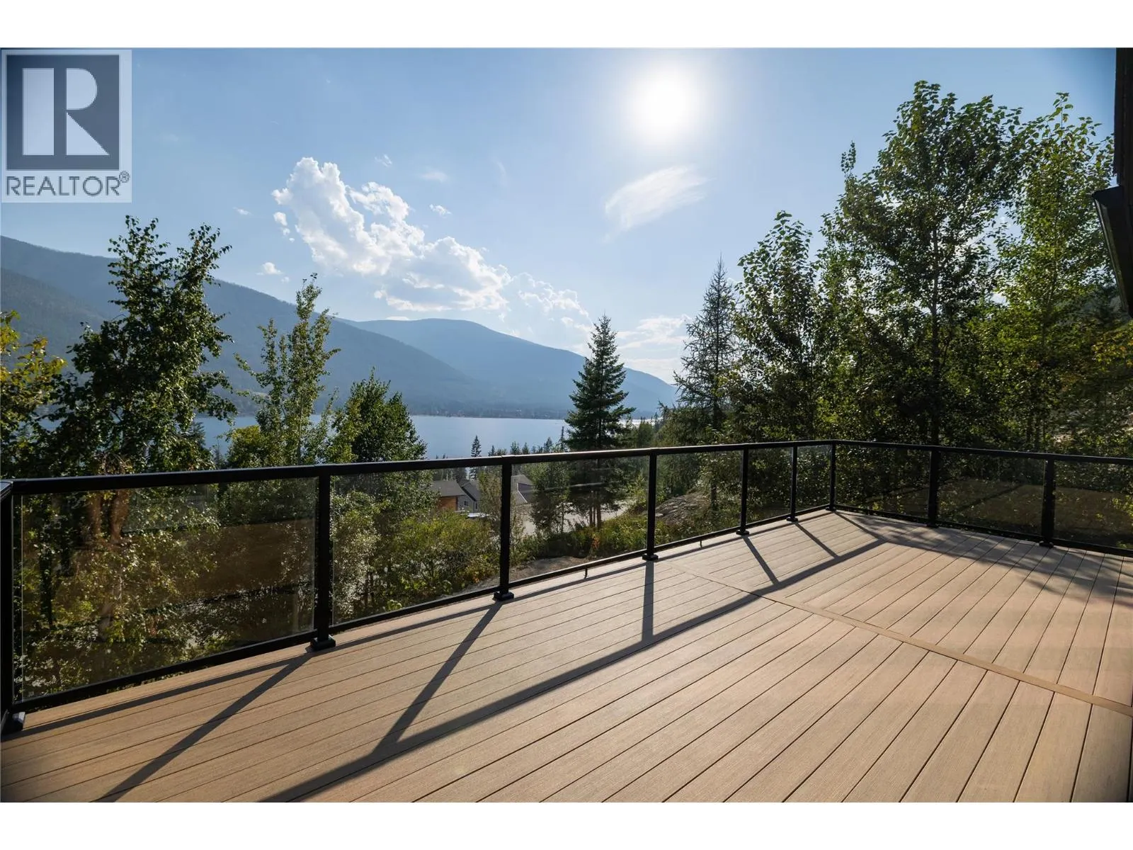145 Lakeview Drive