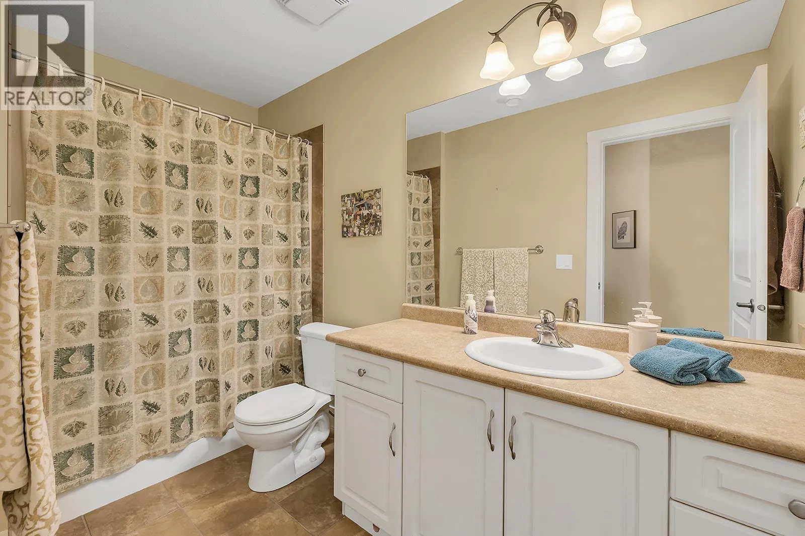 3863 Sonoma Pines Drive