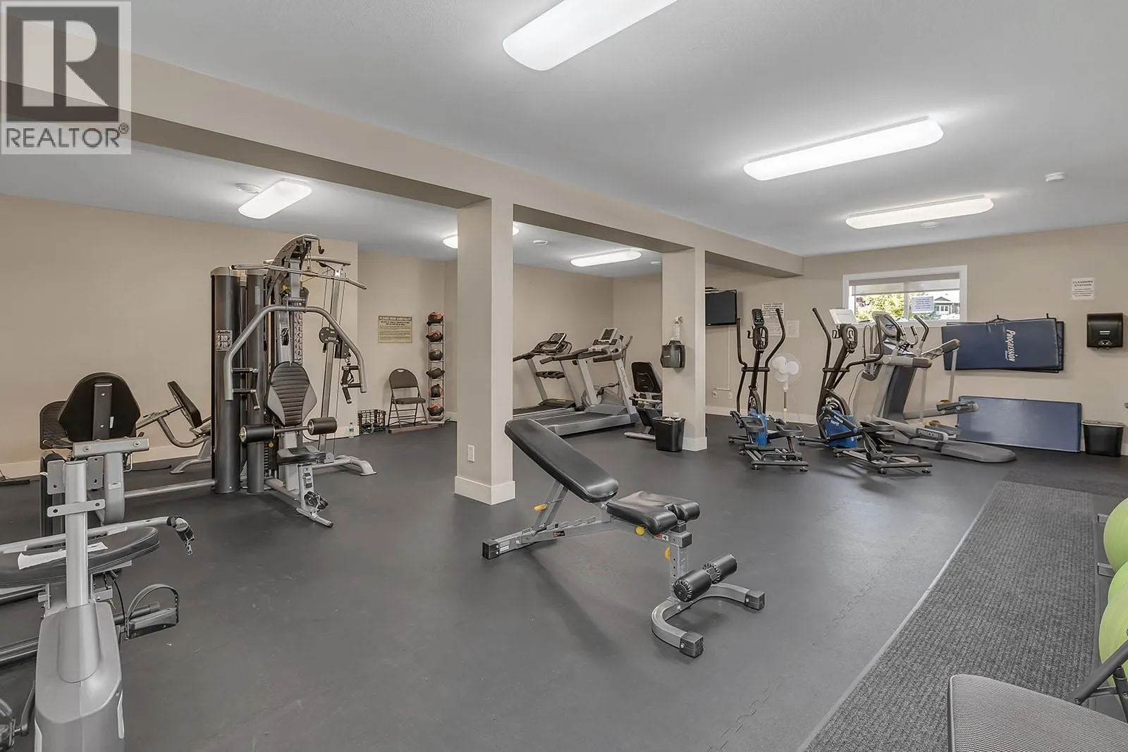 3863 Sonoma Pines Drive
