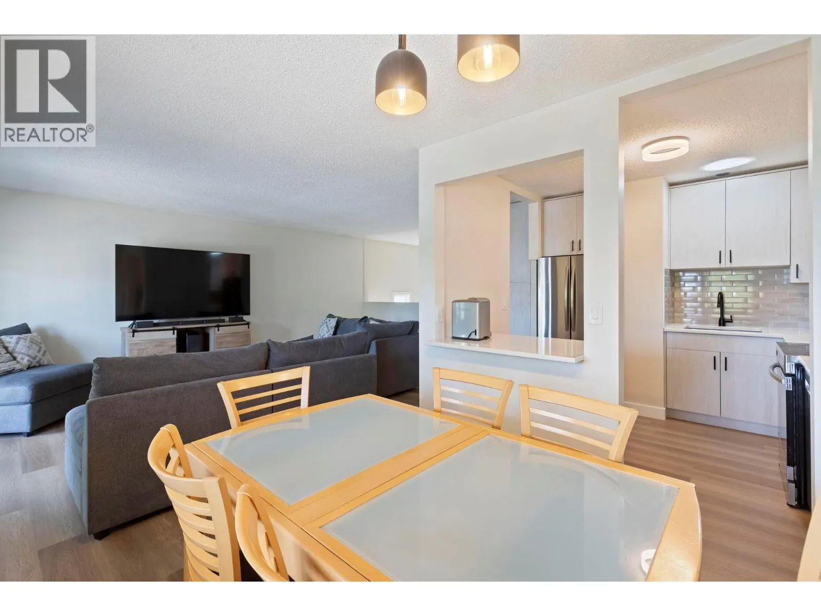565 Chepesuik Court