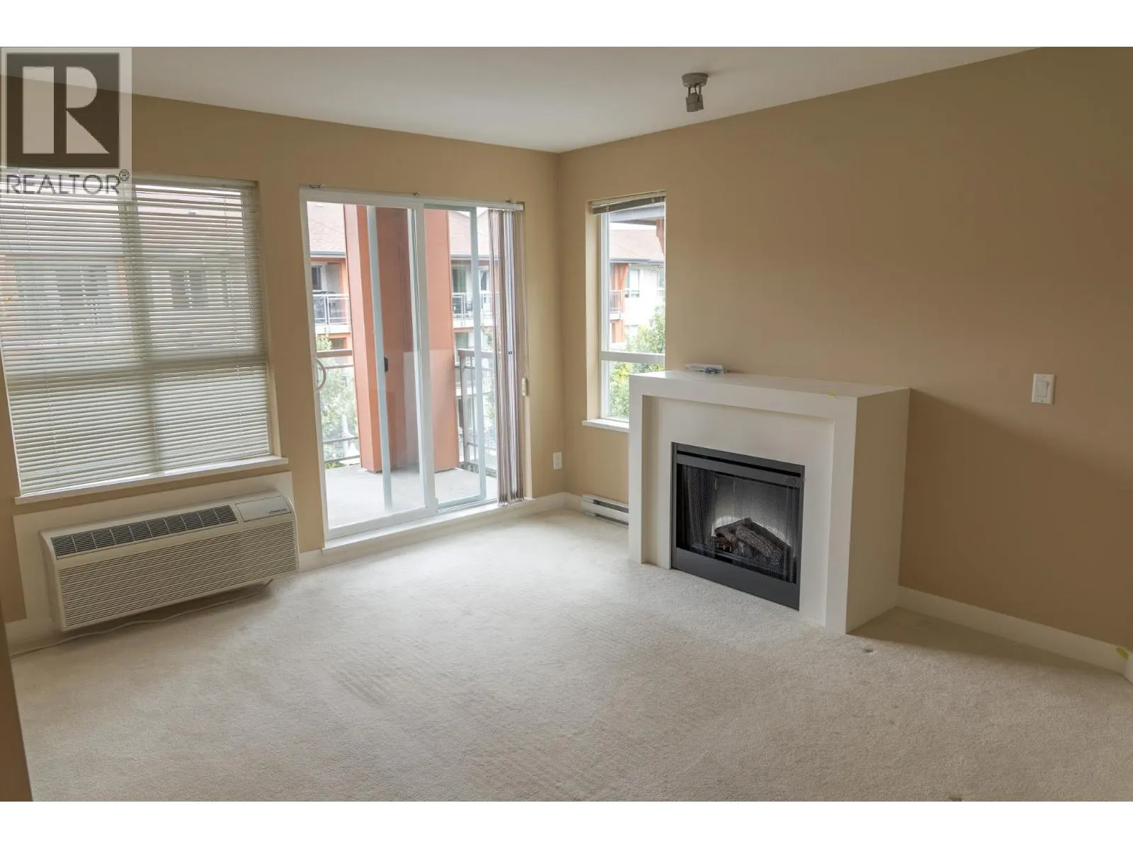 1099 Sunset Drive Unit# 438