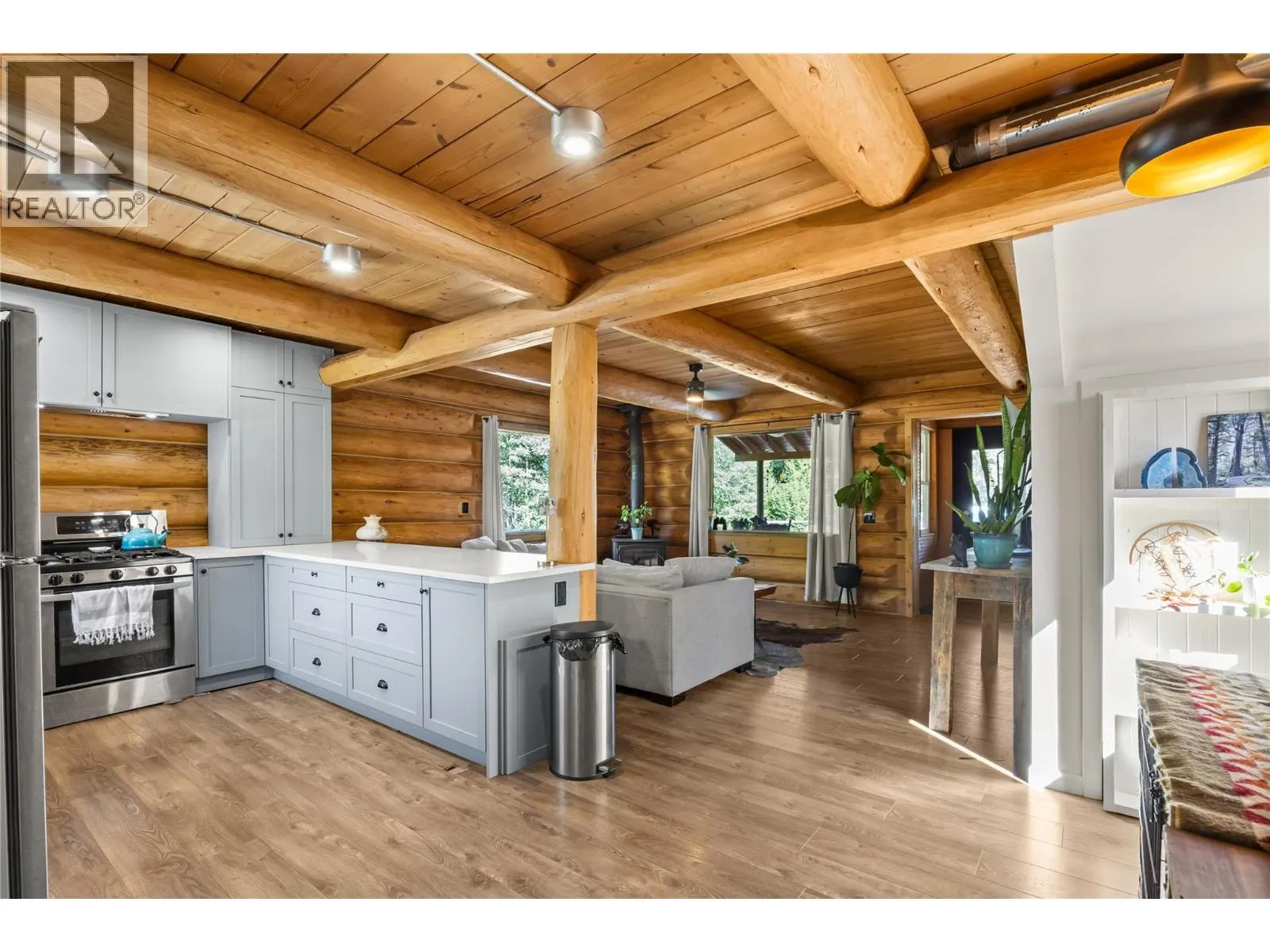 802 Grand Oro Road