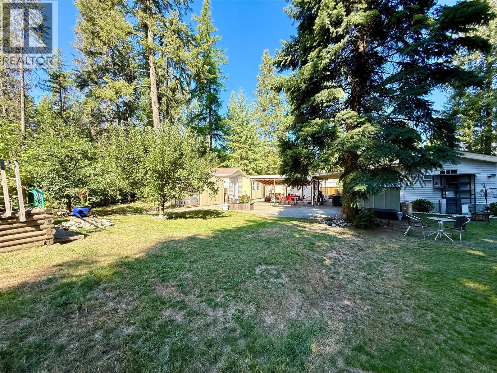 1558 Thompson Road