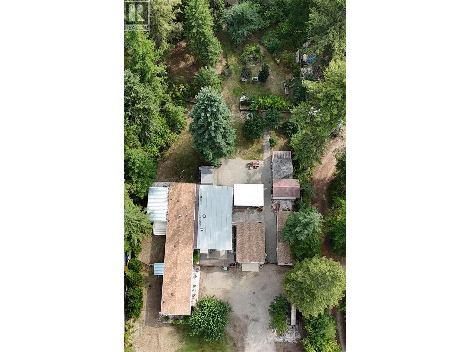 1558 Thompson Road
