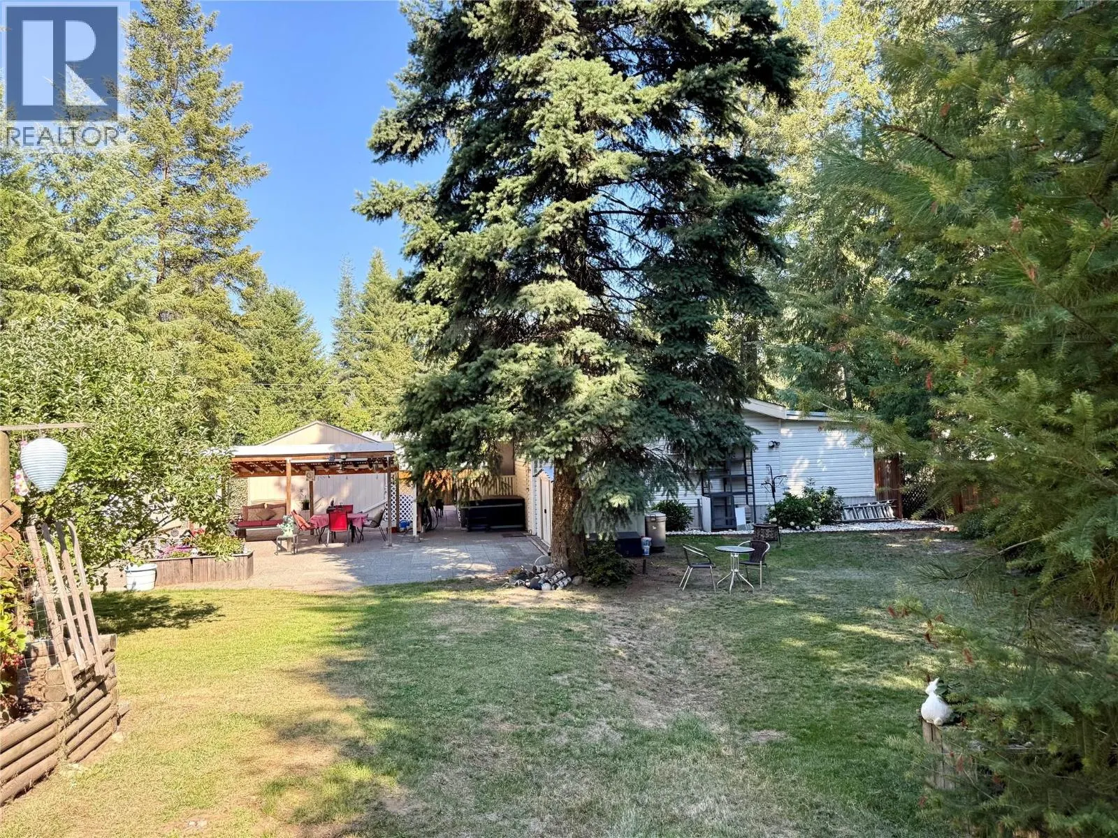 1558 Thompson Road