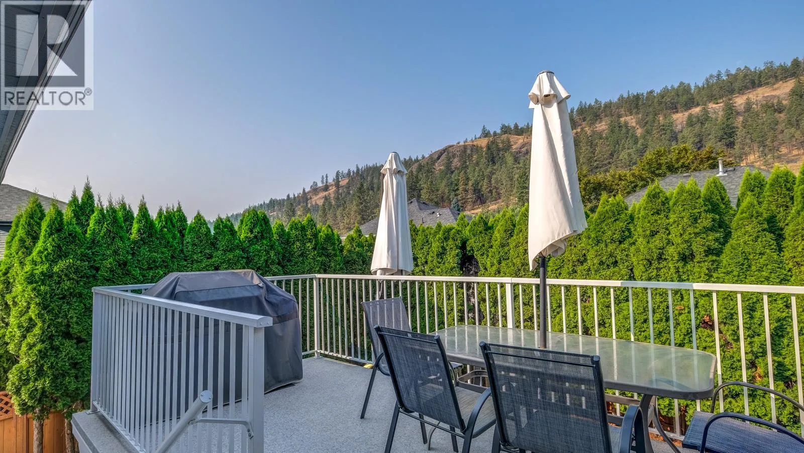 1853 Glenhaven Crescent