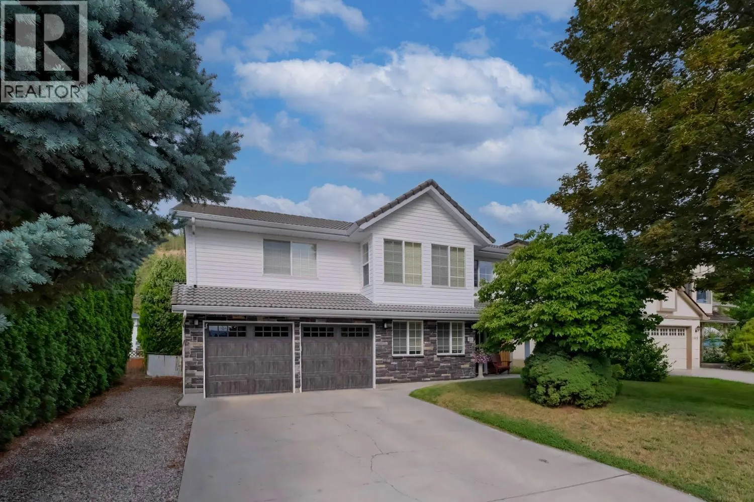 1853 Glenhaven Crescent
