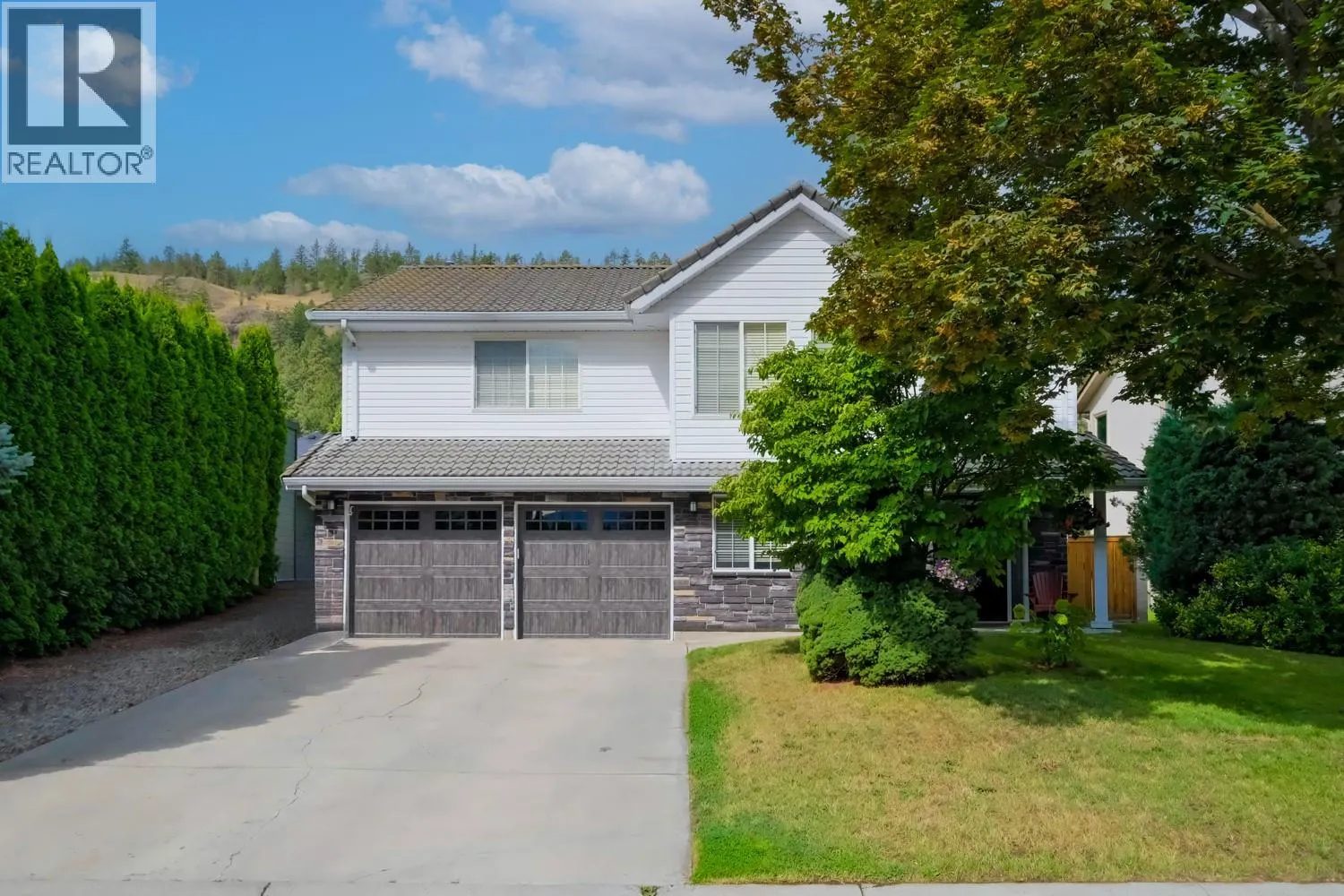 1853 Glenhaven Crescent